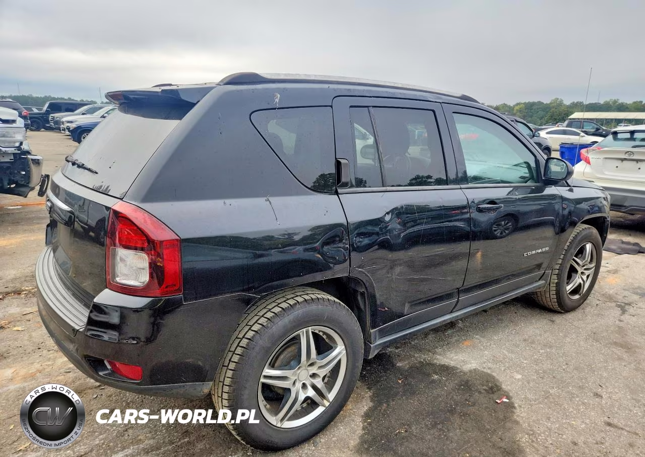 2014 Jeep Compass Sport VIN:1C4NJCBAXED620588 - 3
