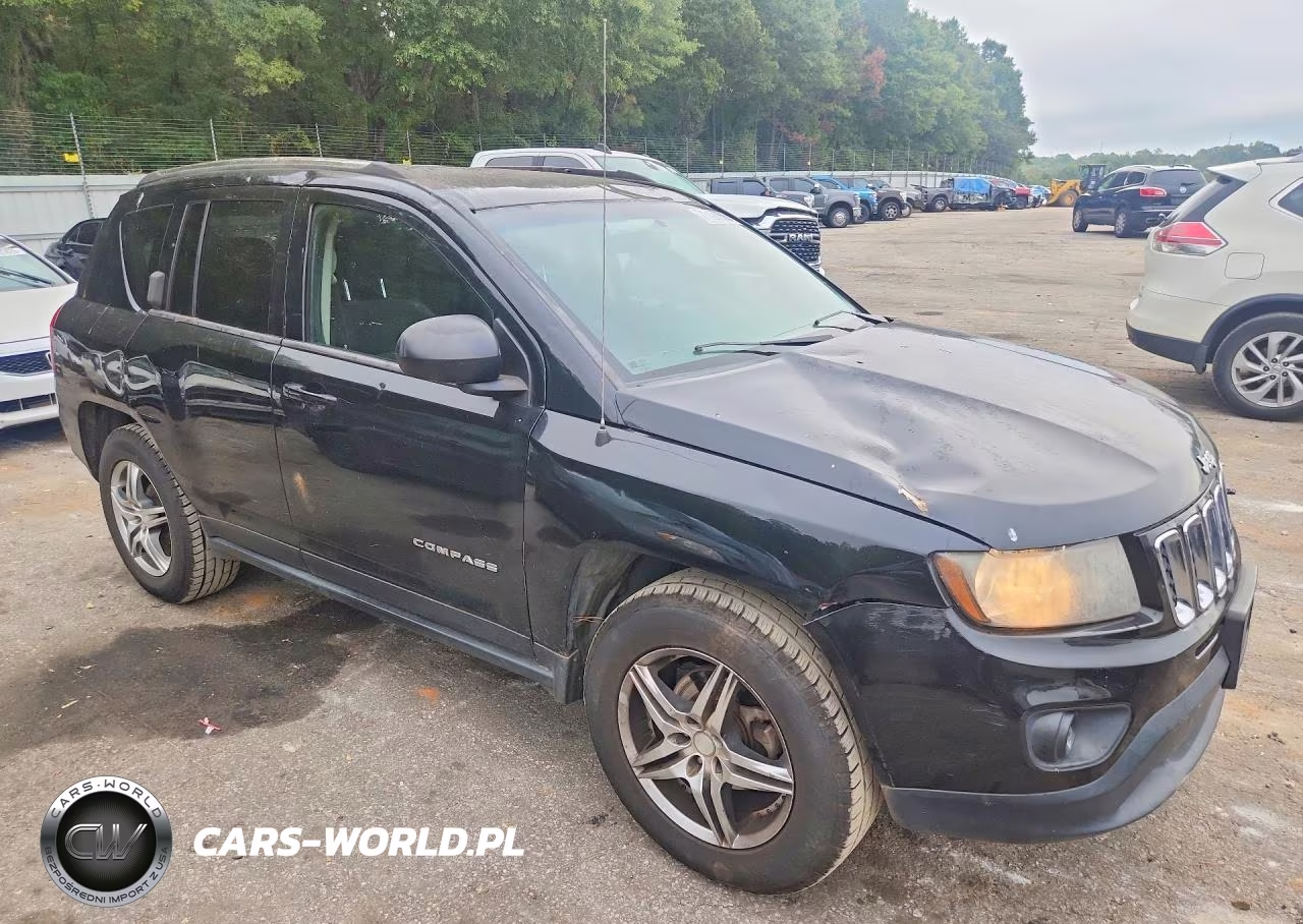 2014 Jeep Compass Sport VIN:1C4NJCBAXED620588 - 4