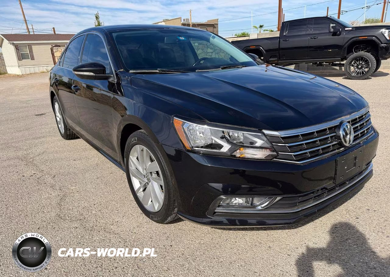 2018 Volkswagen Passat Se VIN:1VWBA7A33JC005519 - 1