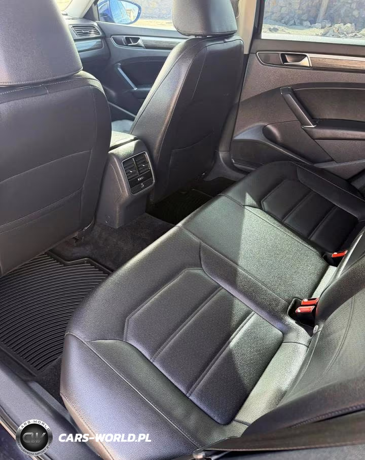 2018 Volkswagen Passat Se VIN:1VWBA7A33JC005519 - 6