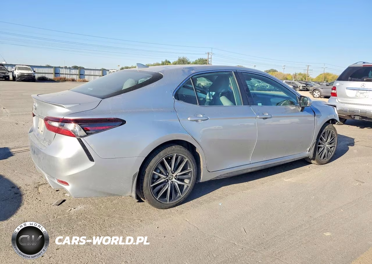 2024 Toyota Camry Hybrid Se VIN:4T1G31AK7RU629476 - 3