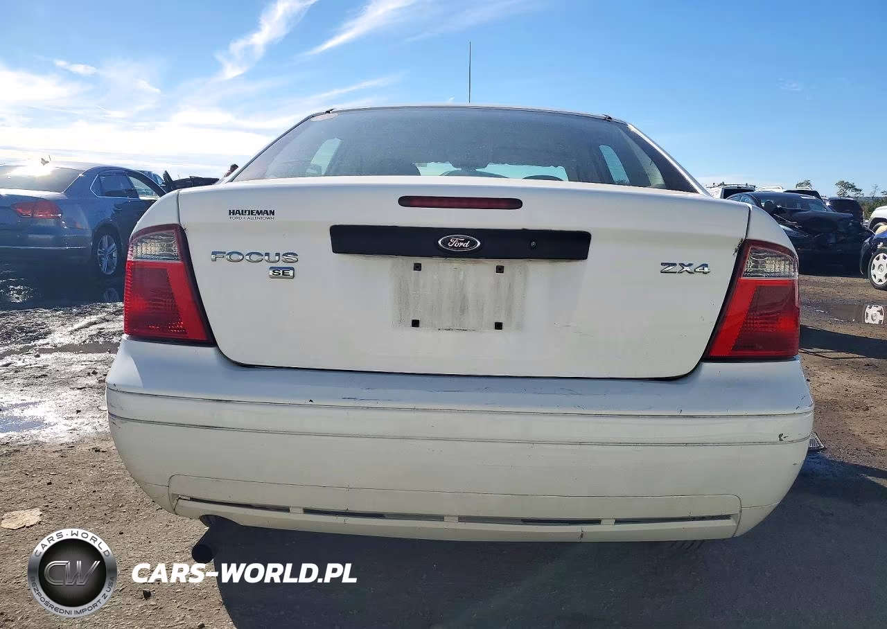2005 Ford Focus Zx4 VIN:1FAFP34N25W281936 - 6