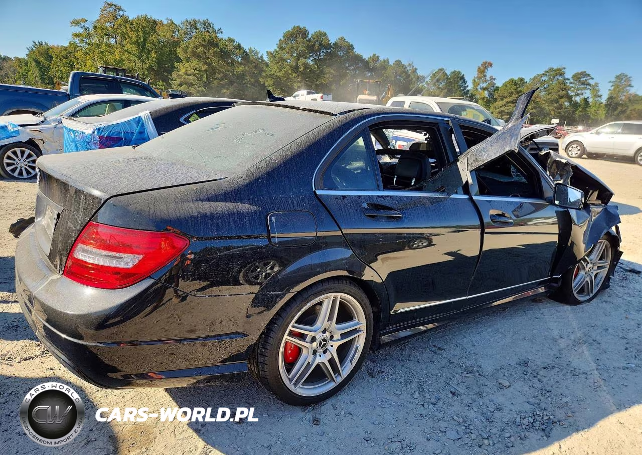 2014 Mercedes-Benz C 250 VIN:WDDGF4HBXEA953140 - 3