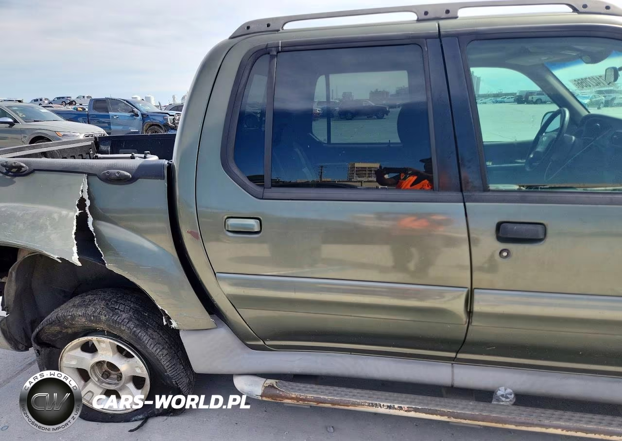 2001 Ford Explorer Sport Trac VIN:1FMZU67EX1UC69113 - 10