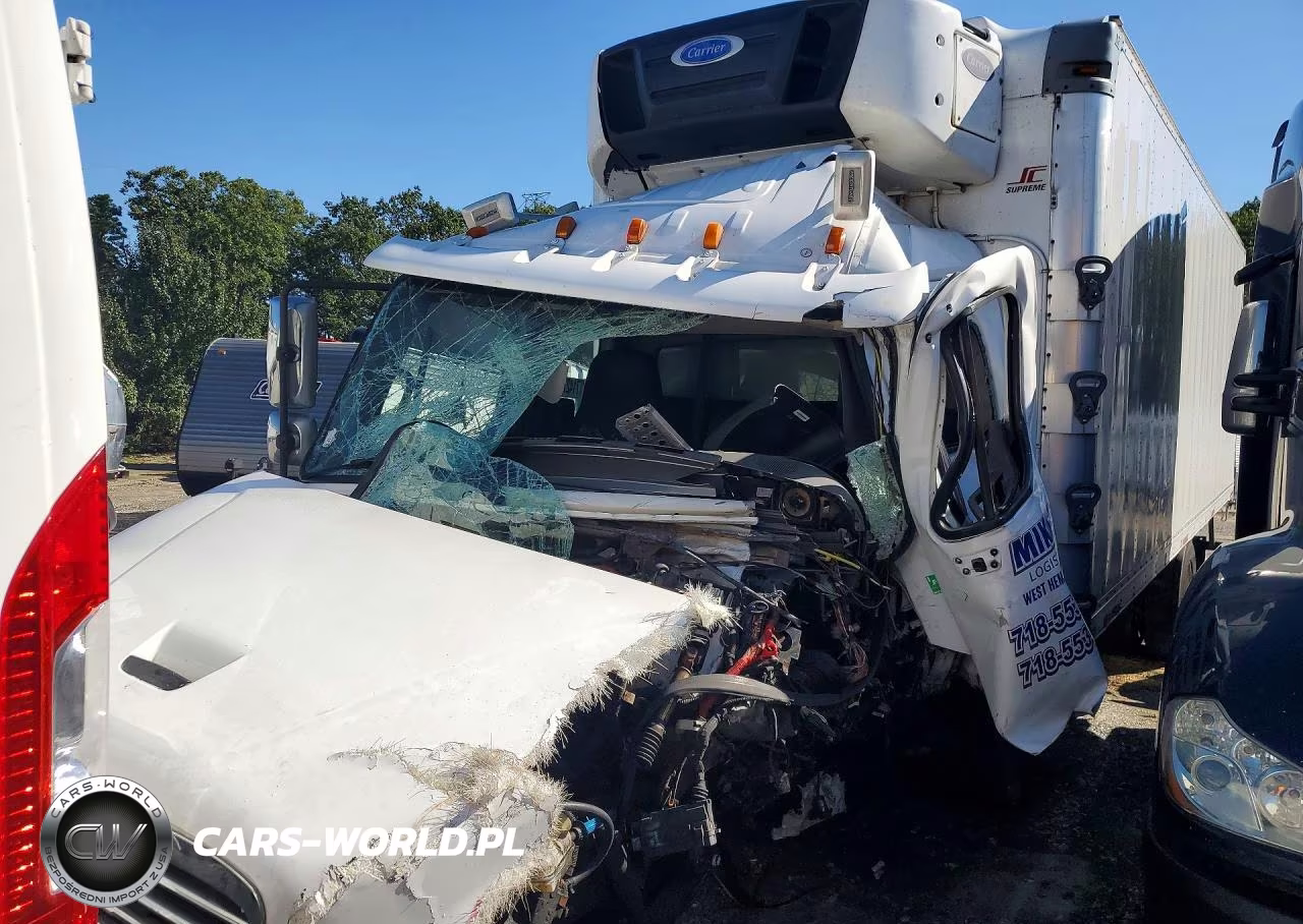 2017 Freightliner M2 106 Medium Duty
