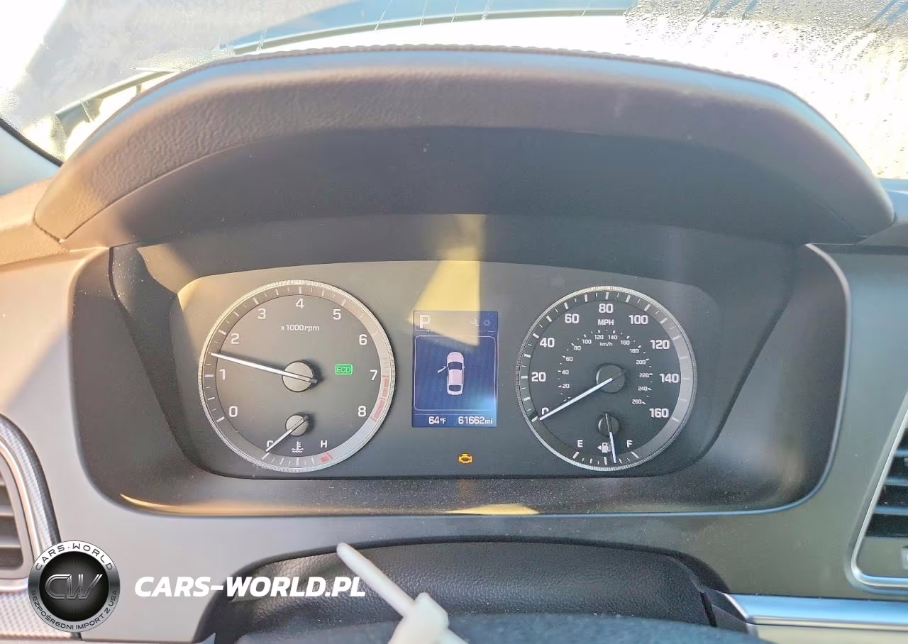 2016 Hyundai Sonata Sport VIN:5NPE34AF4GH375913 - 9