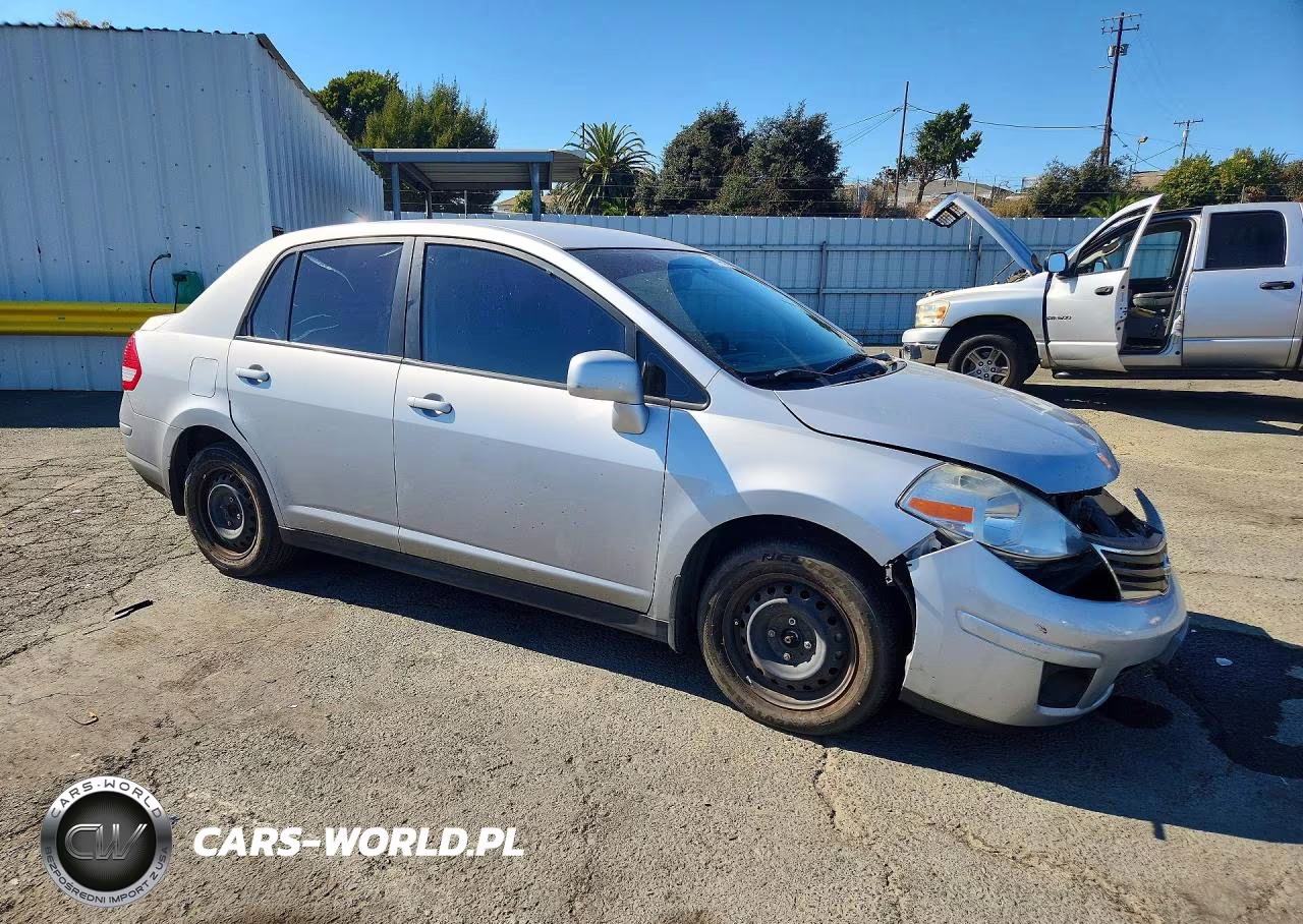 2011 Nissan Versa 1.8 S VIN:3N1BC1AP7BL470374 - 4