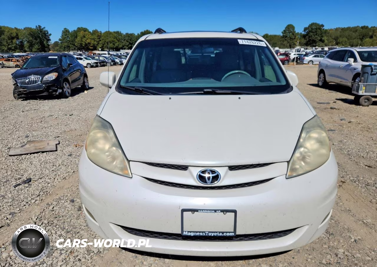 2010 Toyota Sienna Xle VIN:5TDYK4CC4AS302724 - 5