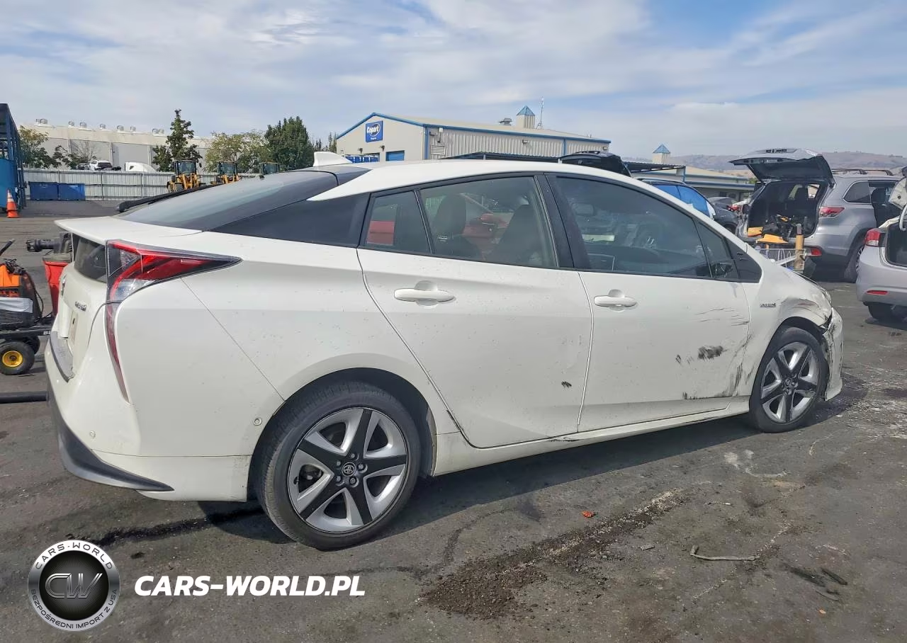 2017 Toyota Prius Four Touring VIN:JTDKARFU2H3030325 - 3
