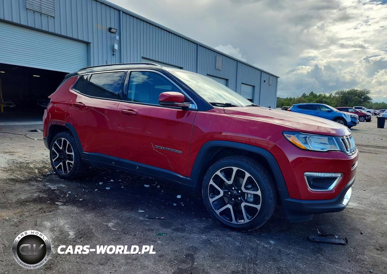2018 Jeep Compass Limited VIN:3C4NJCCB7JT411885 - 4