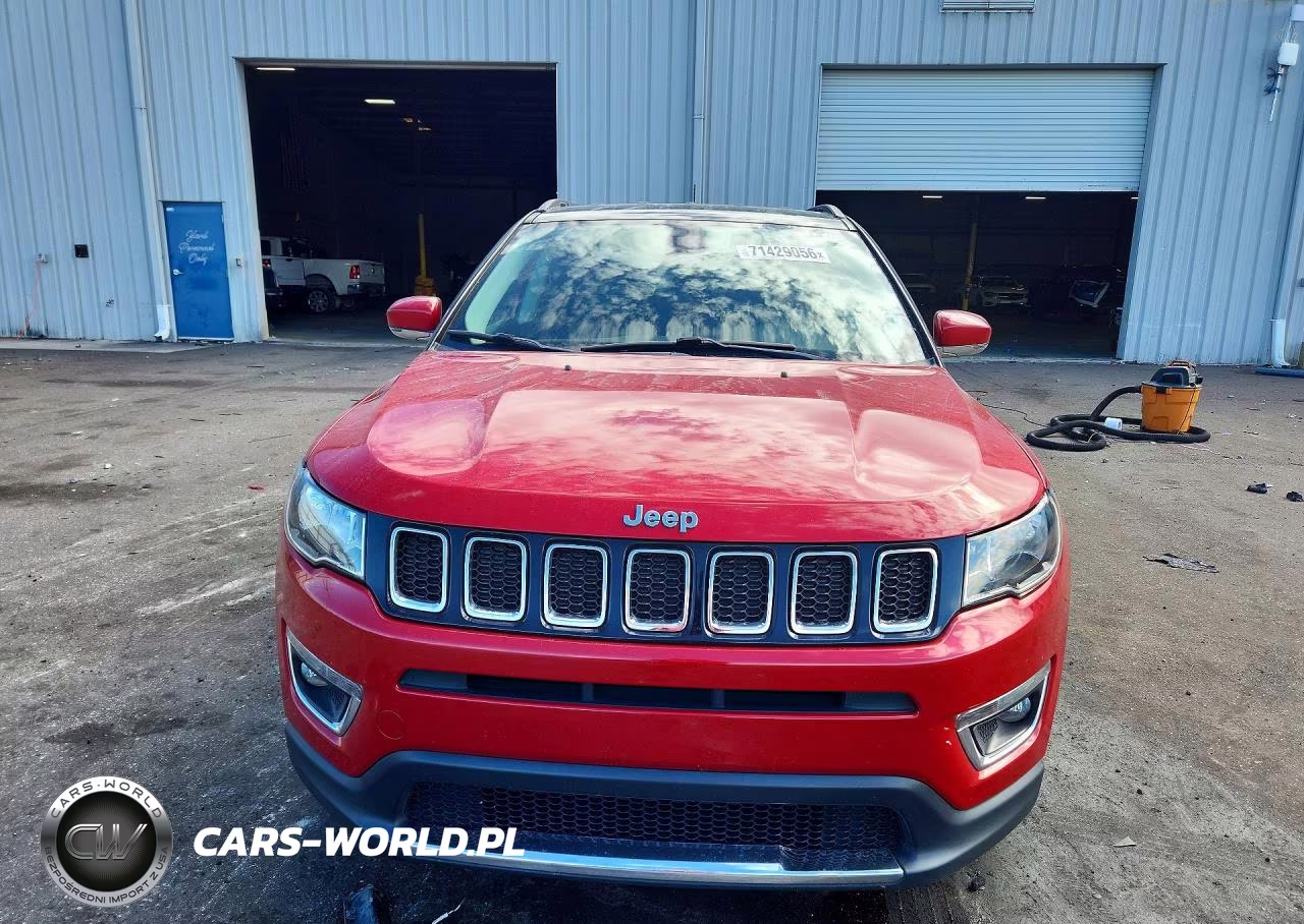 2018 Jeep Compass Limited VIN:3C4NJCCB7JT411885 - 5