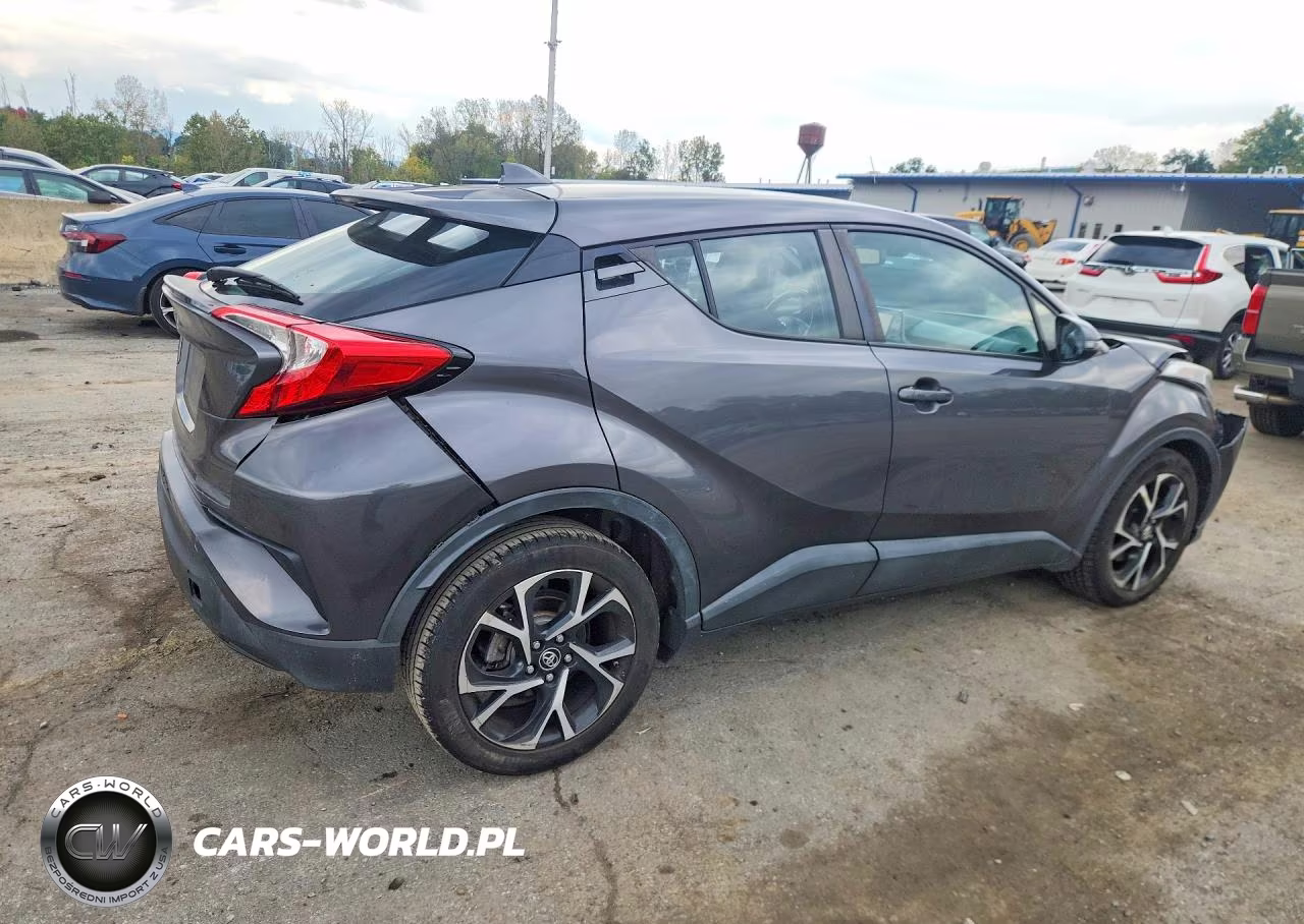 2018 Toyota C-Hr Xle VIN:NMTKHMBX7JR033917 - 3