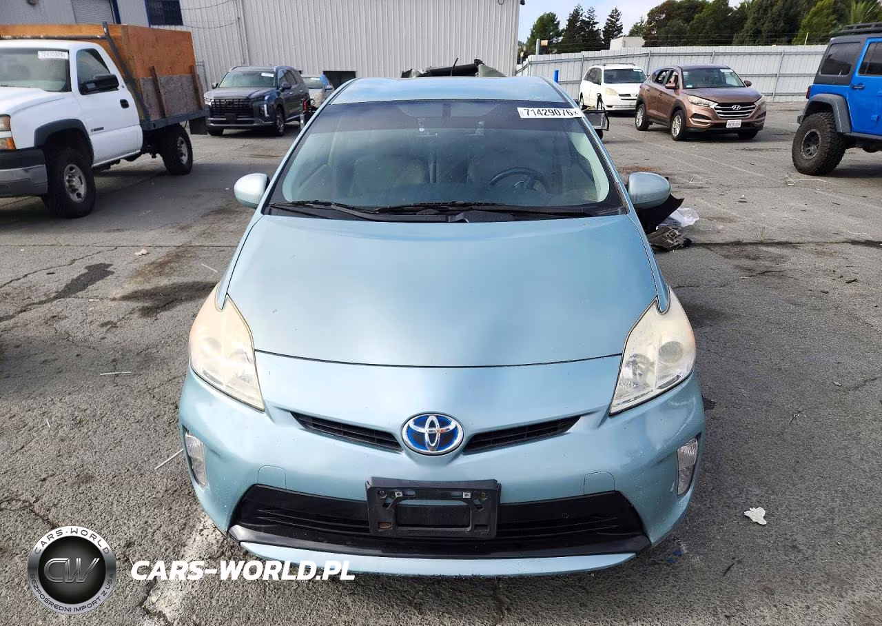 2014 Toyota Prius Four VIN:JTDKN3DU7E1823258 - 5