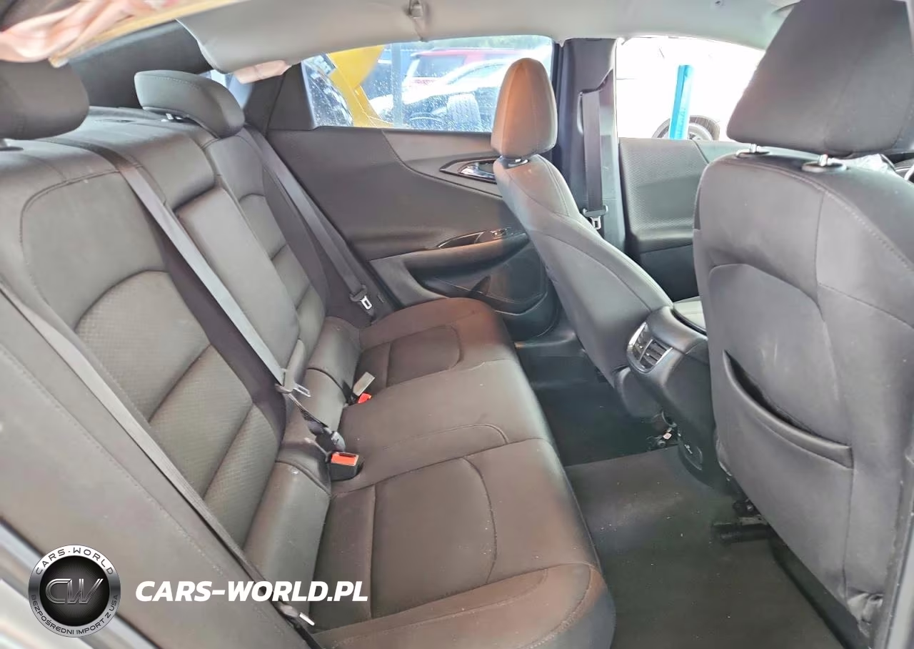 2017 Chevrolet Malibu Lt VIN:1G1ZE5ST6HF200895 - 10