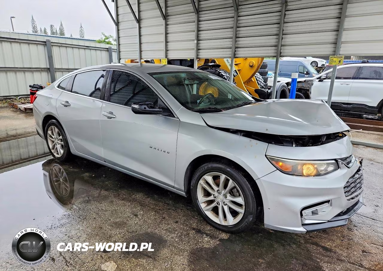 2017 Chevrolet Malibu Lt VIN:1G1ZE5ST6HF200895 - 4
