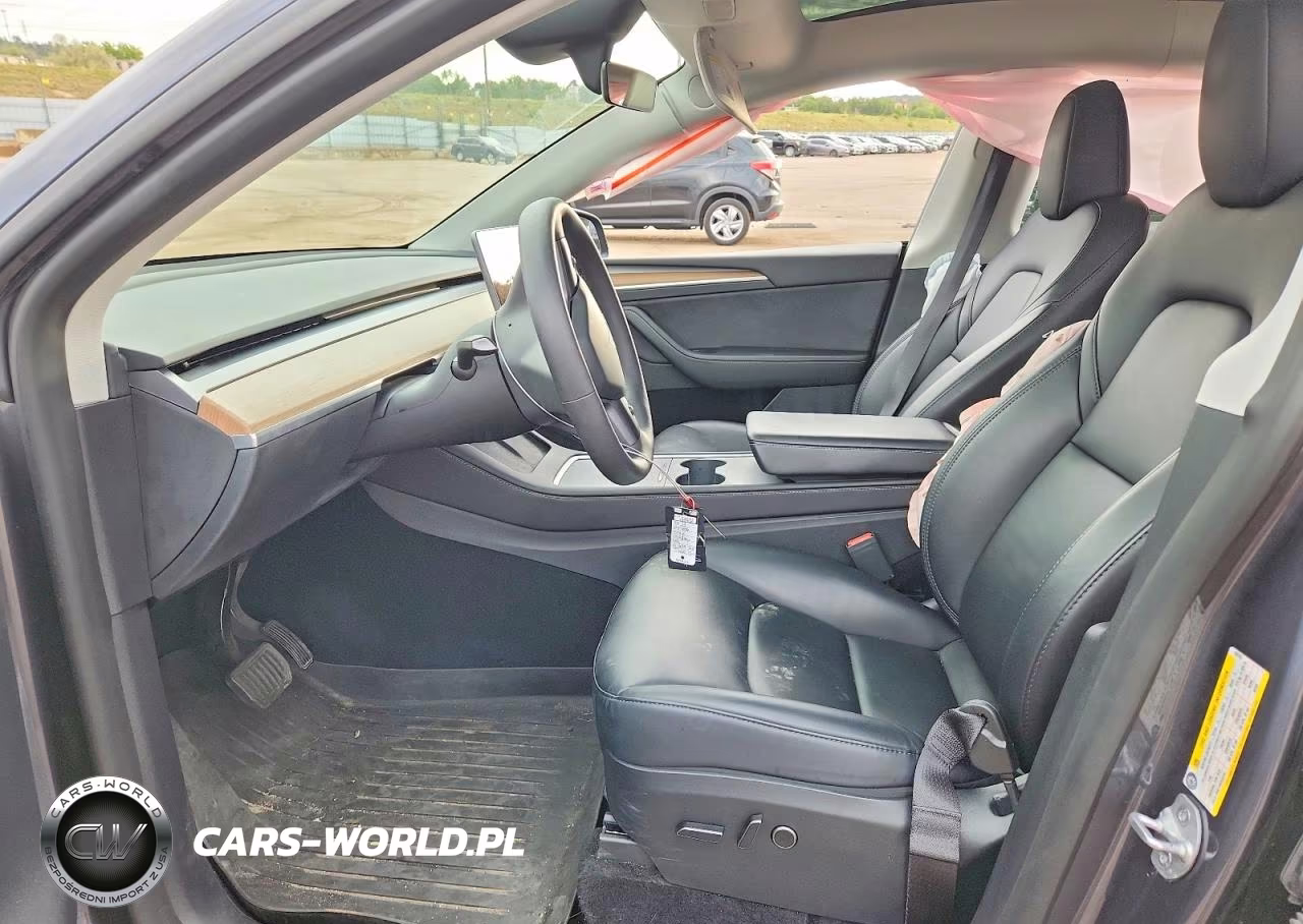 2023 Tesla Model Y VIN:7SAYGDEE7PF839765 - 7