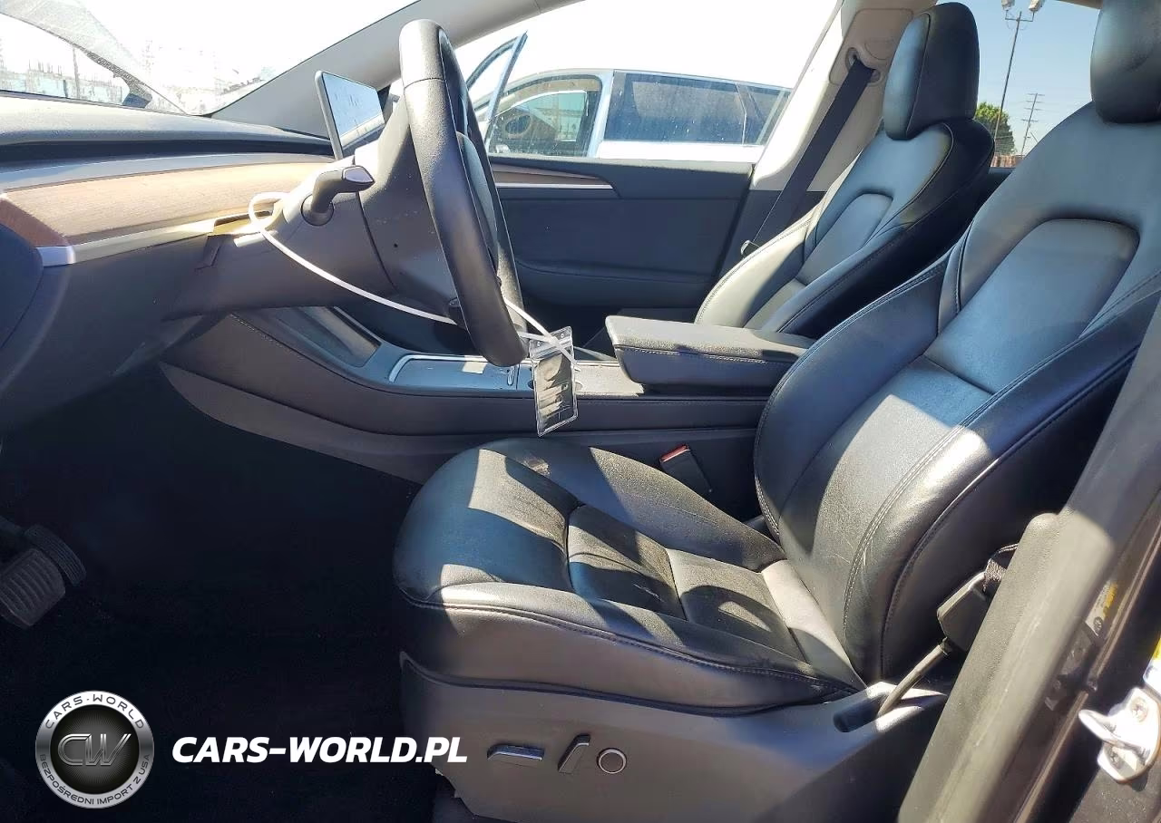 2024 Tesla Model Y VIN:7SAYGDED4RF095620 - 7