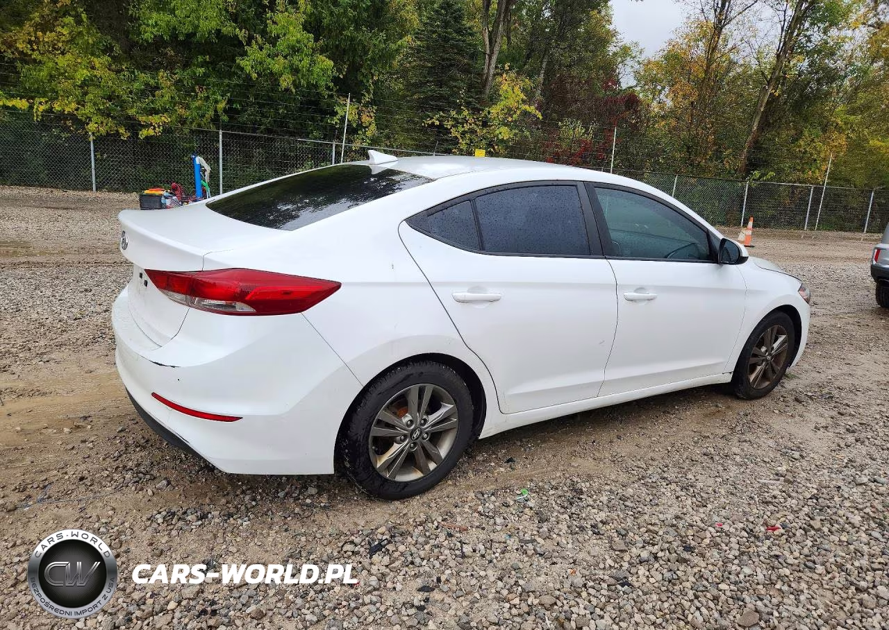 2018 Hyundai Elantra Sel VIN:5NPD84LFXJH220624 - 3