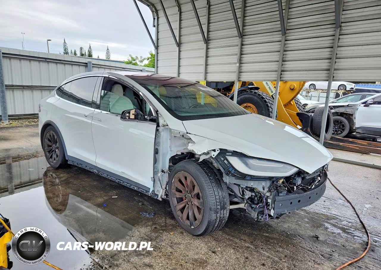 2021 Tesla Model X VIN:5YJXCBE45MF325375 - 4