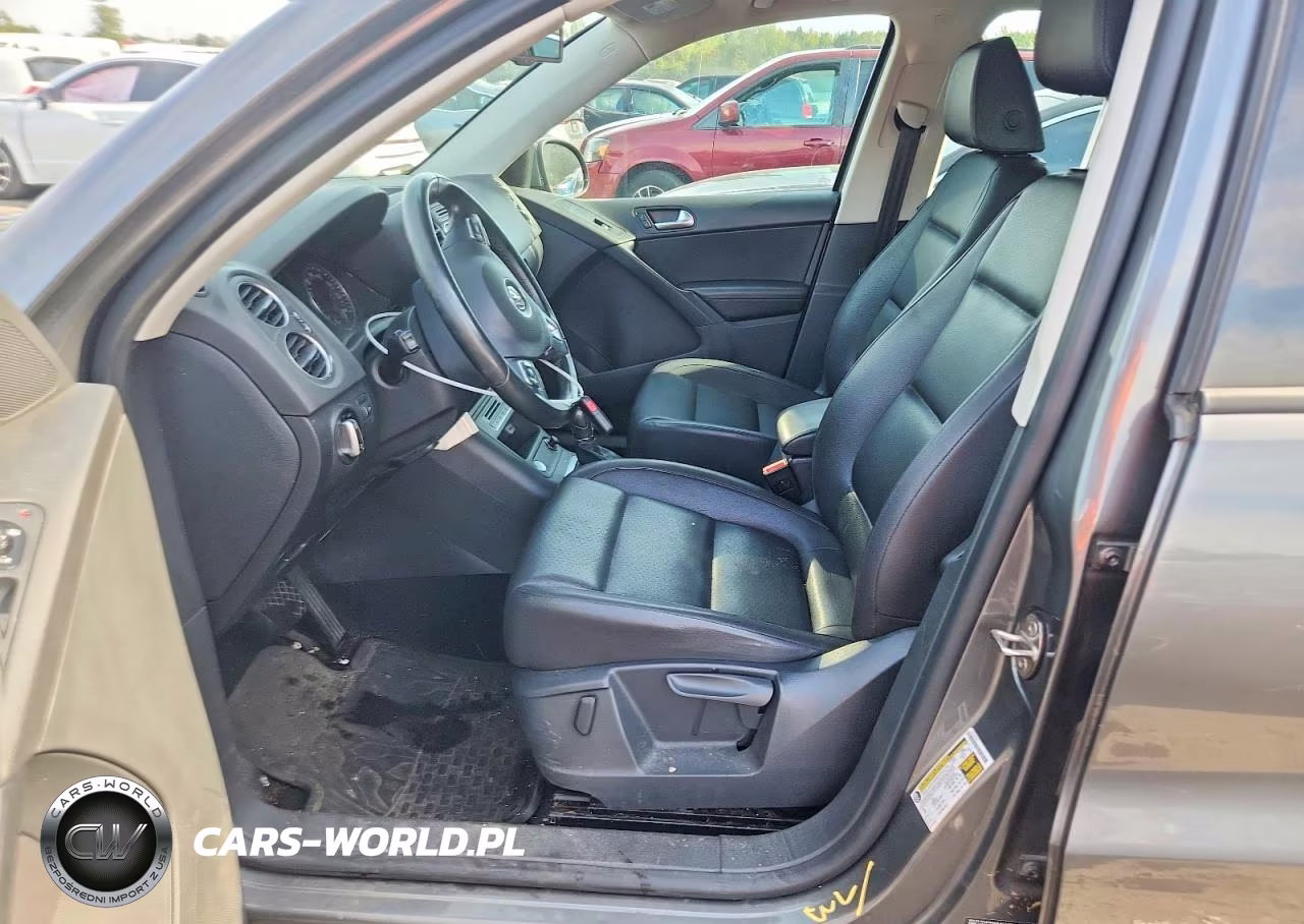 2016 Volkswagen Tiguan S VIN:WVGBV7AX5GW003333 - 13