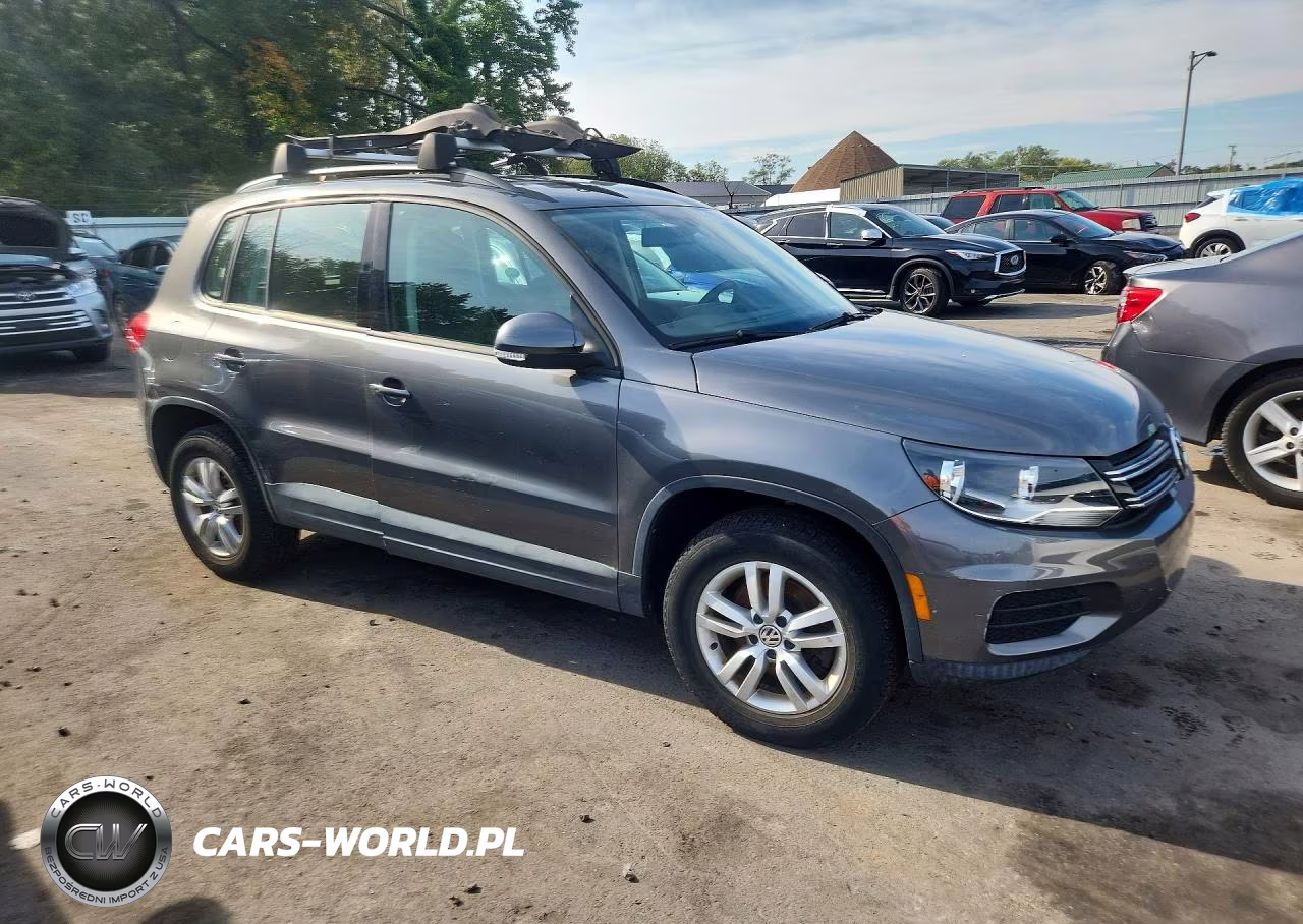 2016 Volkswagen Tiguan S VIN:WVGBV7AX5GW003333 - 4