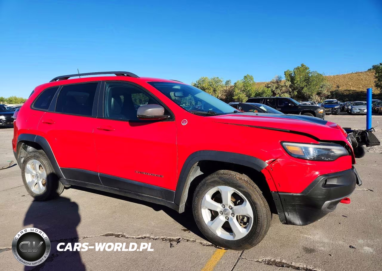 2019 Jeep Cherokee Trailhawk VIN:1C4PJMBX4KD372000 - 4