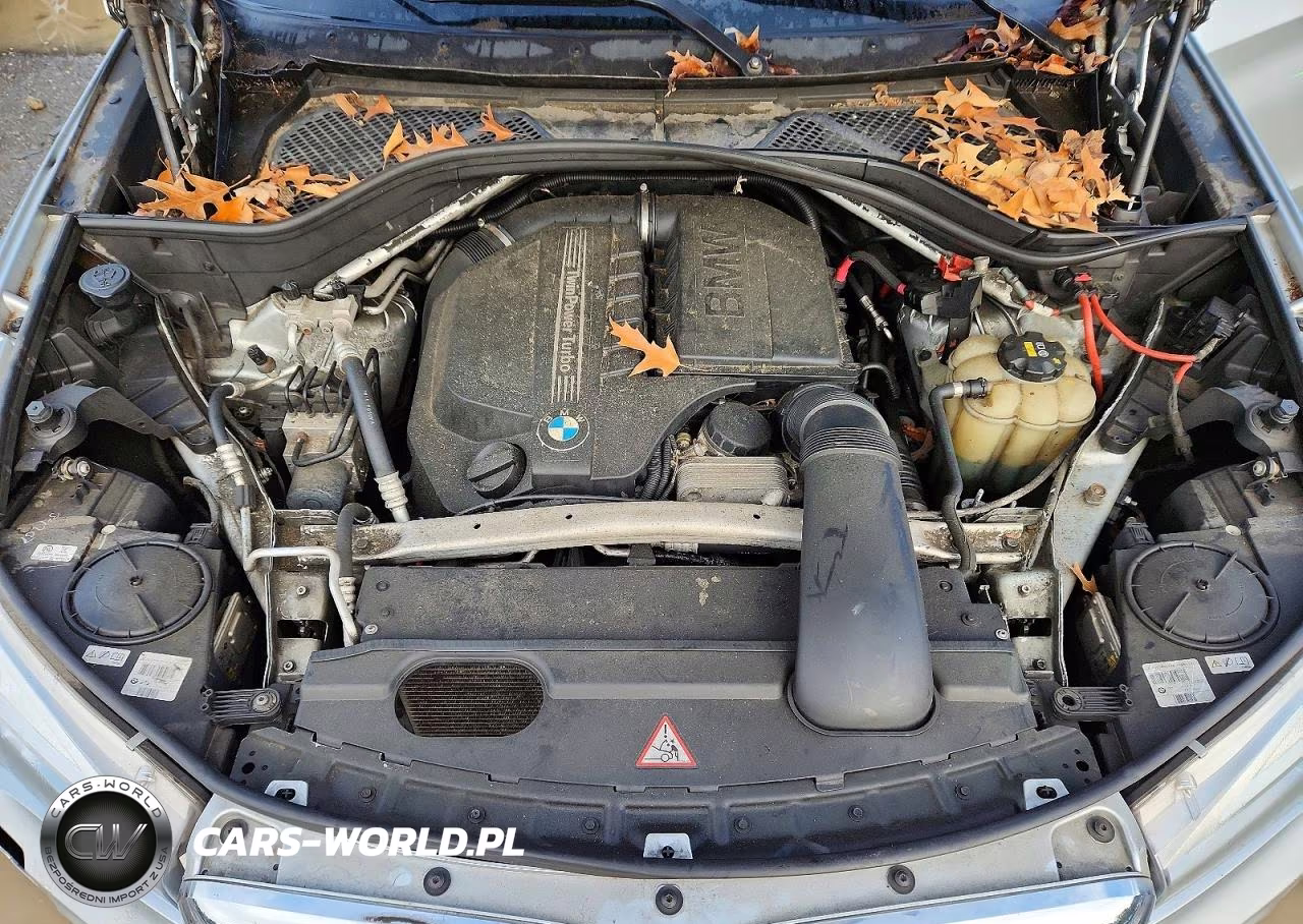 2016 BMW X5 xDrive35I VIN:5UXKR0C58G0P22881 - 12