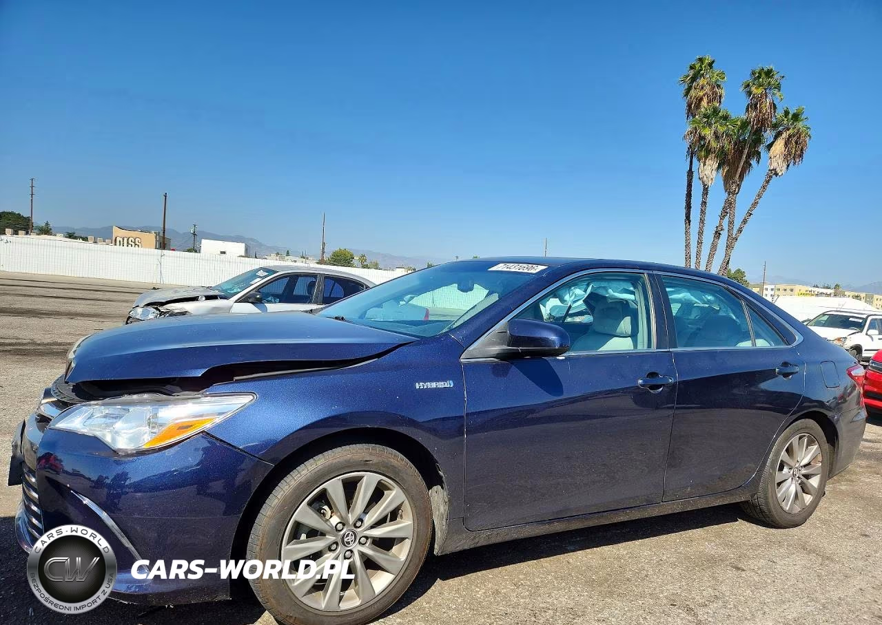 2017 Toyota Camry Hybrid Xle