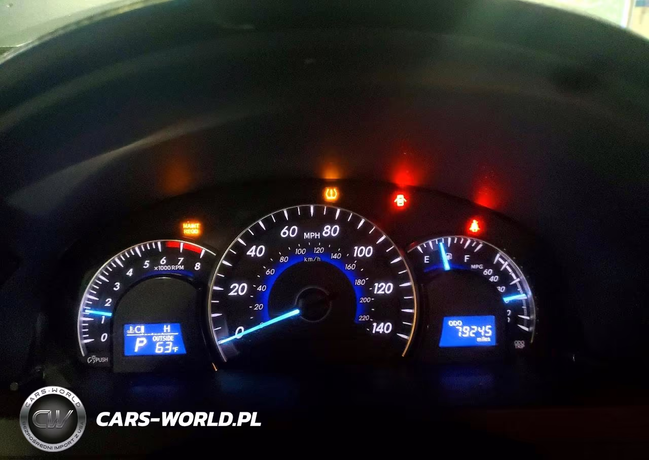 2014 Toyota Camry Xle V6 VIN:4T1BK1FK5EU024419 - 9