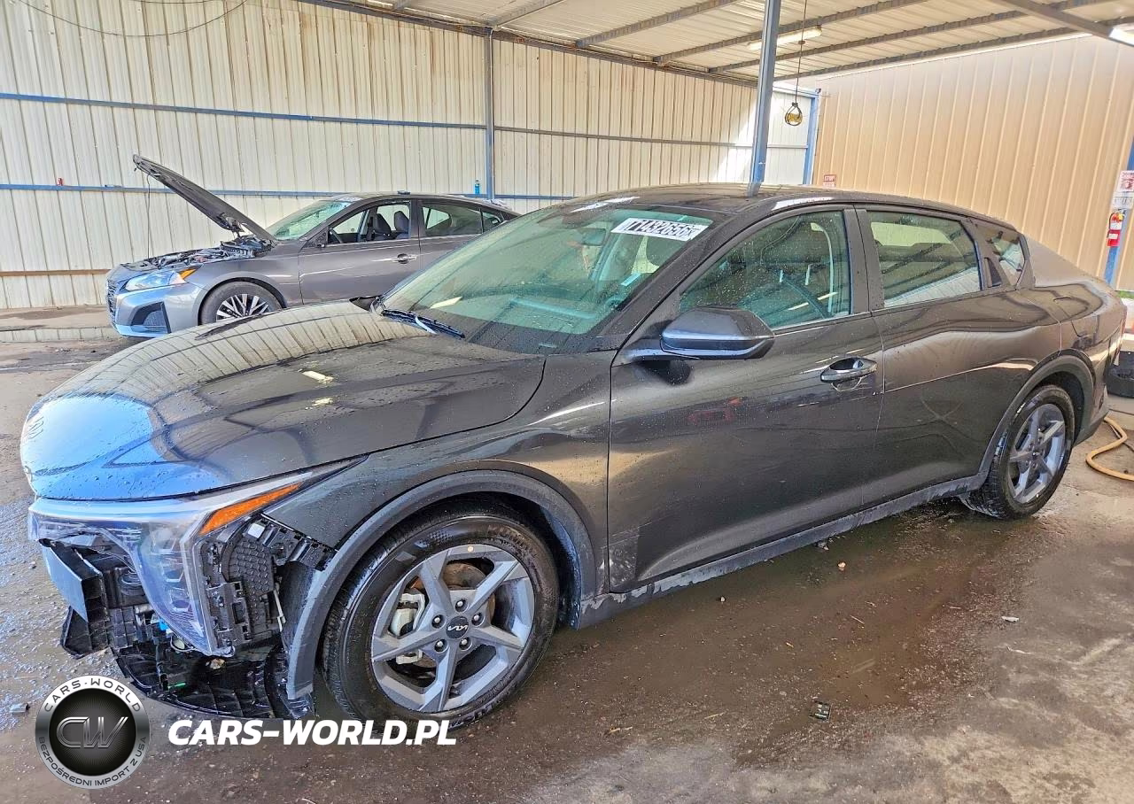 2025 Kia K4 Lxs VIN:3KPFT4DE0SE055301 - 1