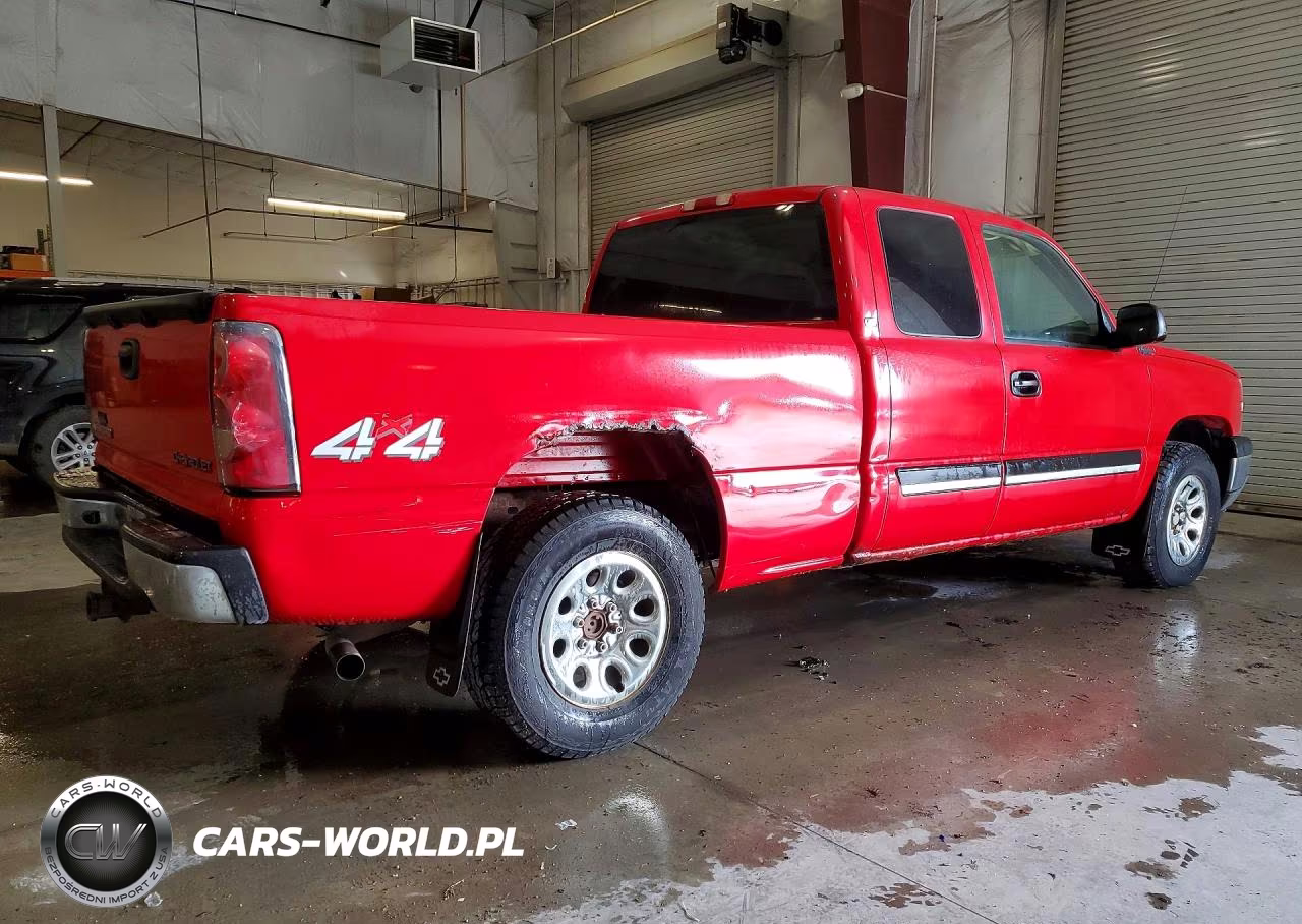 2005 Chevrolet Silverado K1500 VIN:1GCEK19TX5E174302 - 3