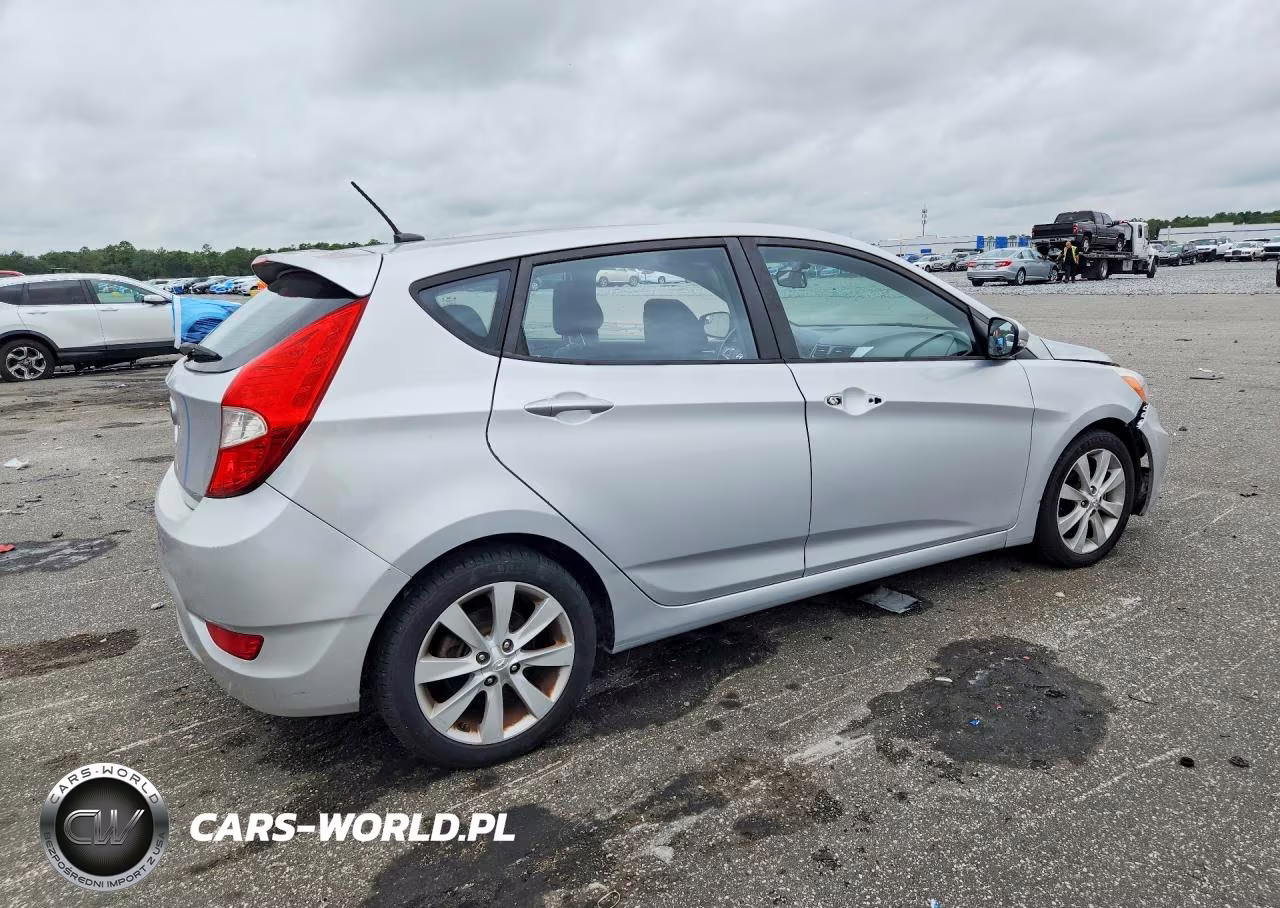 2014 Hyundai Accent Se VIN:KMHCU5AE0EU183159 - 3