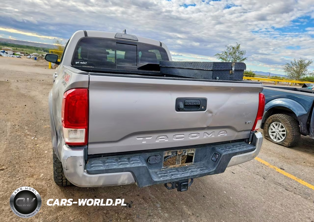 2017 Toyota Tacoma Trd Sport VIN:3TMCZ5AN9HM112749 - 6
