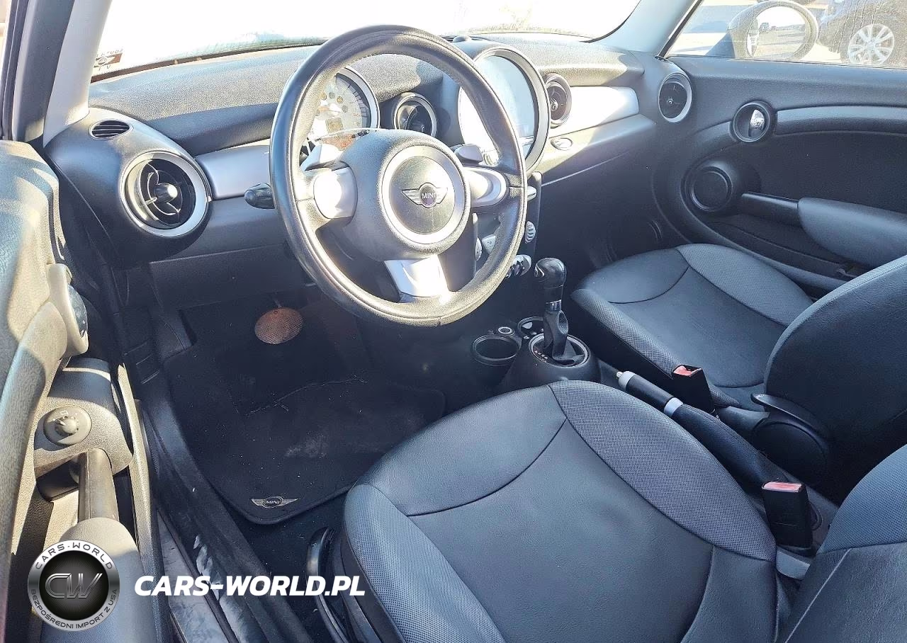2009 Mini Cooper Clubman VIN:WMWML33599TN69018 - 8