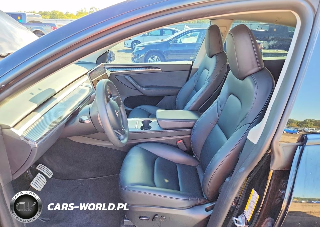 2023 Tesla Model Y VIN:7SAYGDEF8PF839170 - 7
