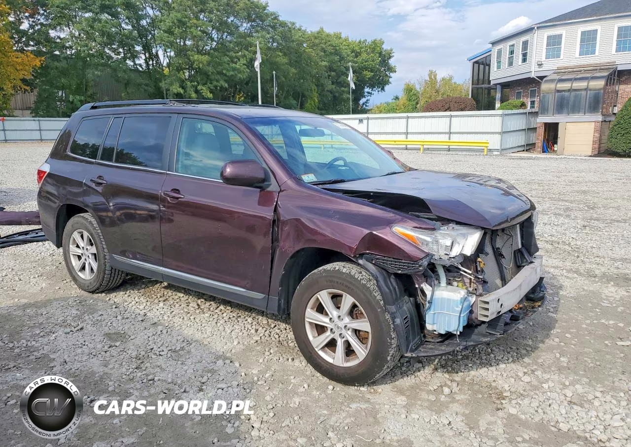 2013 Toyota Highlander Plus VIN:5TDBK3EH3DS268529 - 4