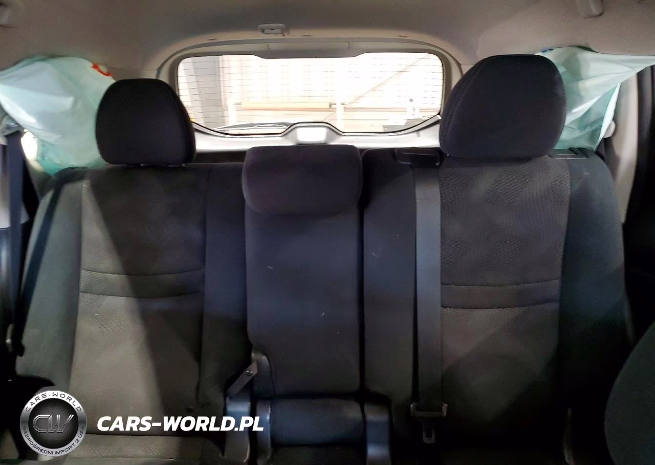 2015 Nissan Rogue S VIN:5N1AT2MV5FC836662 - 10