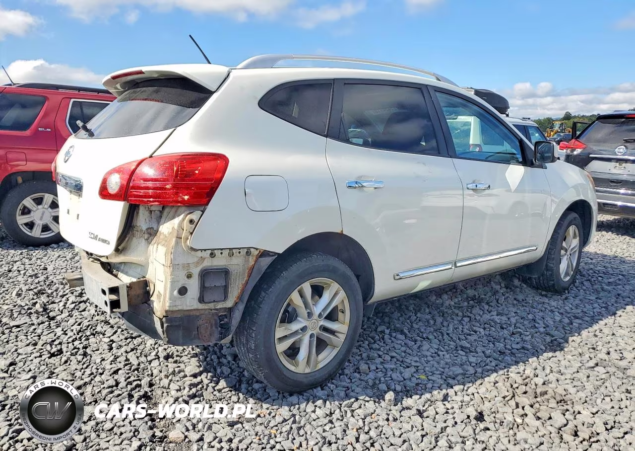 2013 Nissan Rogue S VIN:JN8AS5MV2DW613018 - 3