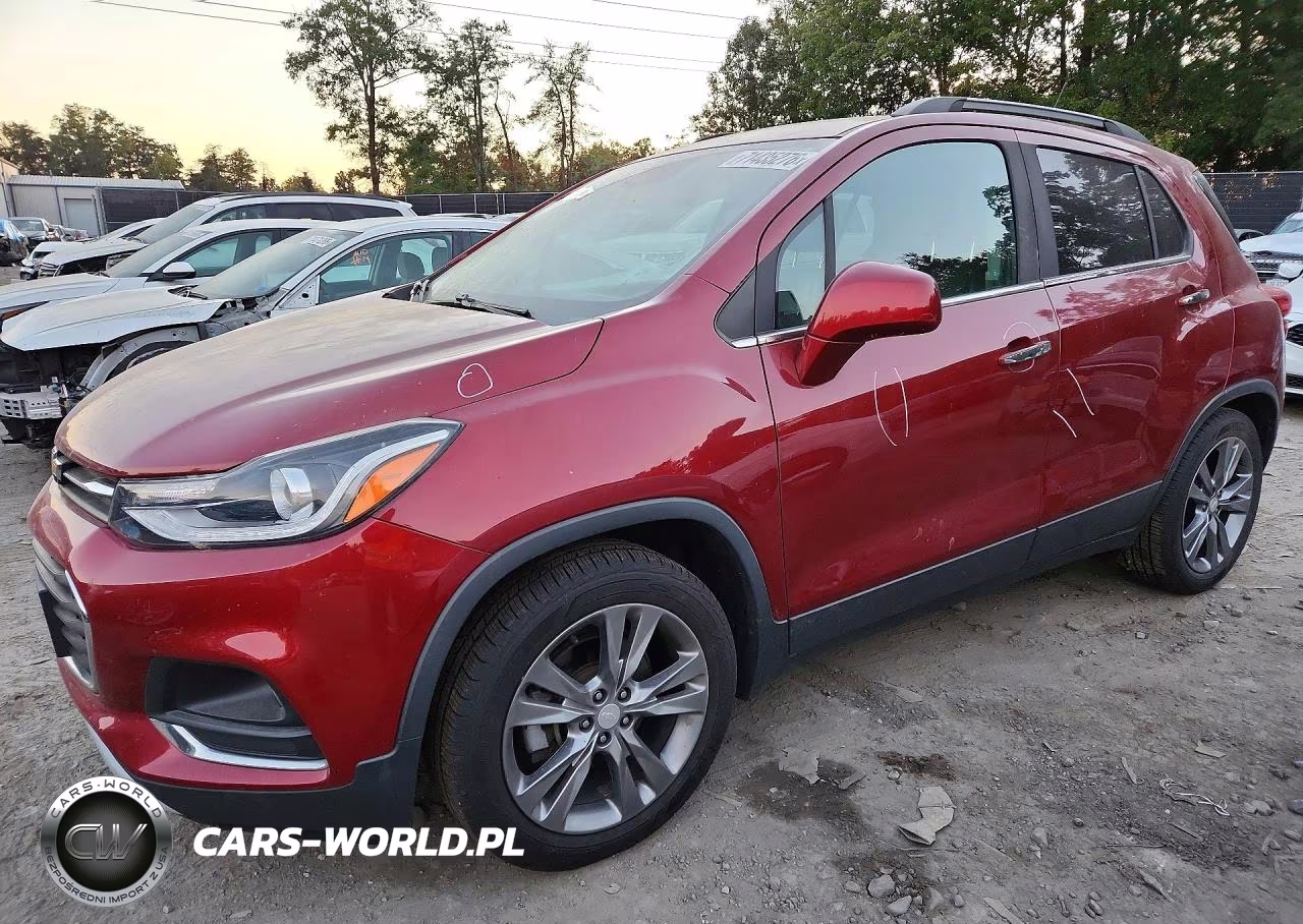 2018 Chevrolet Trax Premier VIN:3GNCJMSB3JL391155 - 1