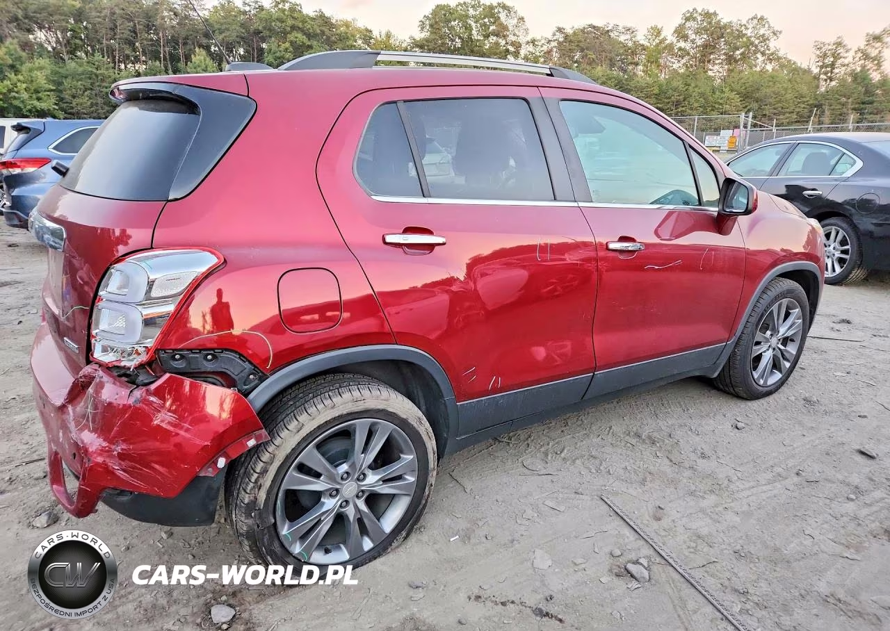2018 Chevrolet Trax Premier VIN:3GNCJMSB3JL391155 - 3