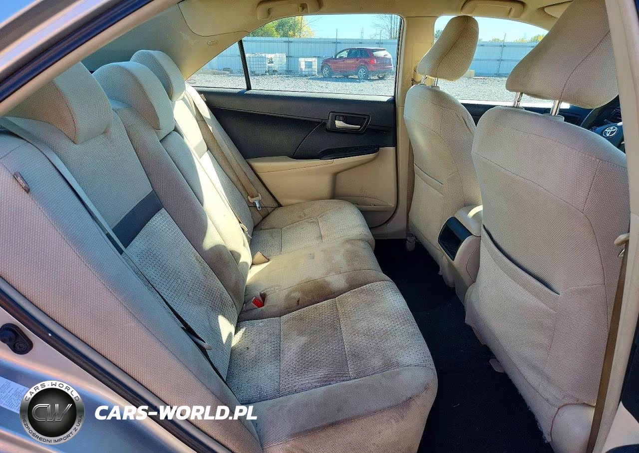 2014 Toyota Camry Le VIN:4T4BF1FK8ER421925 - 10