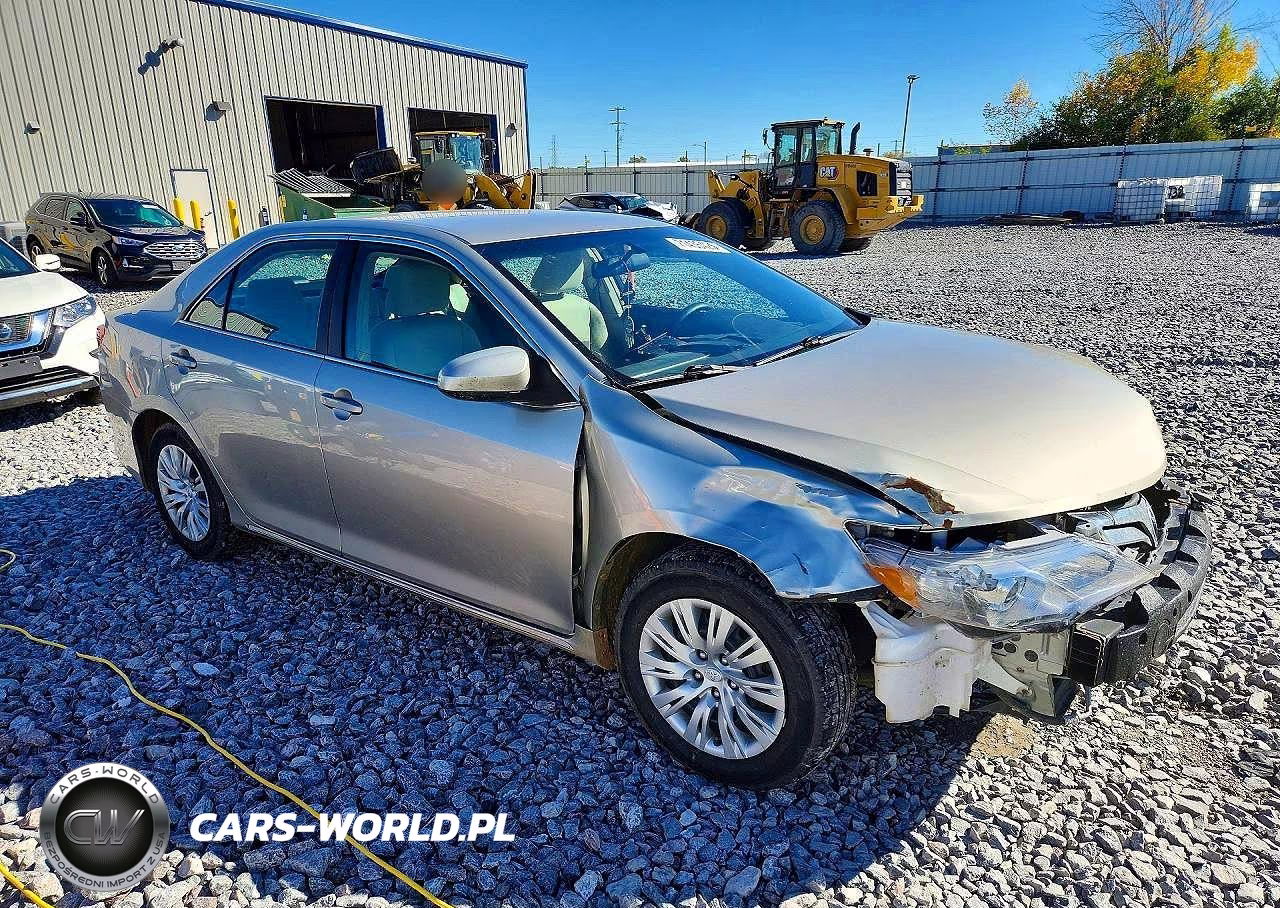 2014 Toyota Camry Le VIN:4T4BF1FK8ER421925 - 4