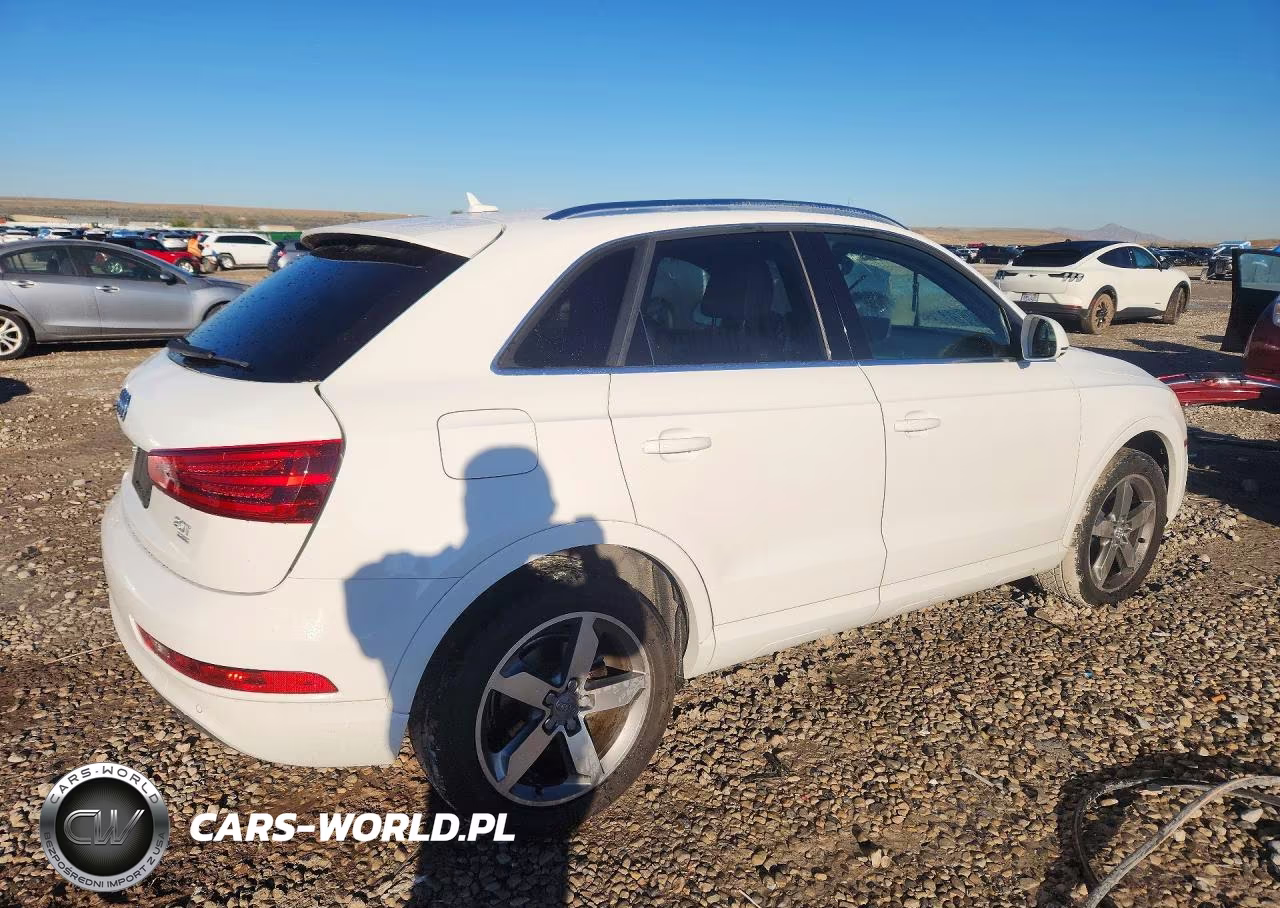 2015 Audi Q3 Prestige VIN:WA1GFCFS3FR013623 - 3
