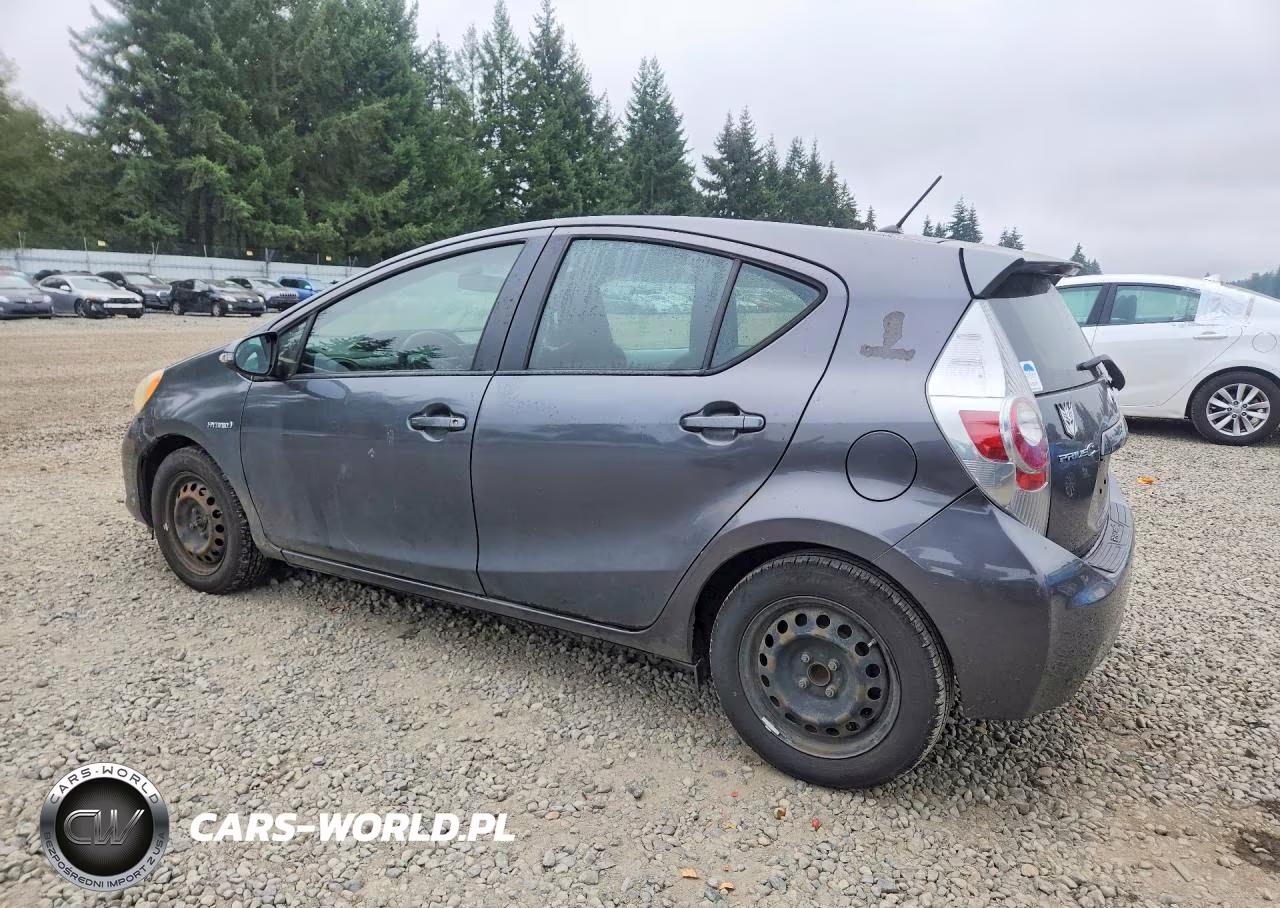2012 Toyota Prius C One VIN:JTDKDTB30C1504598 - 2