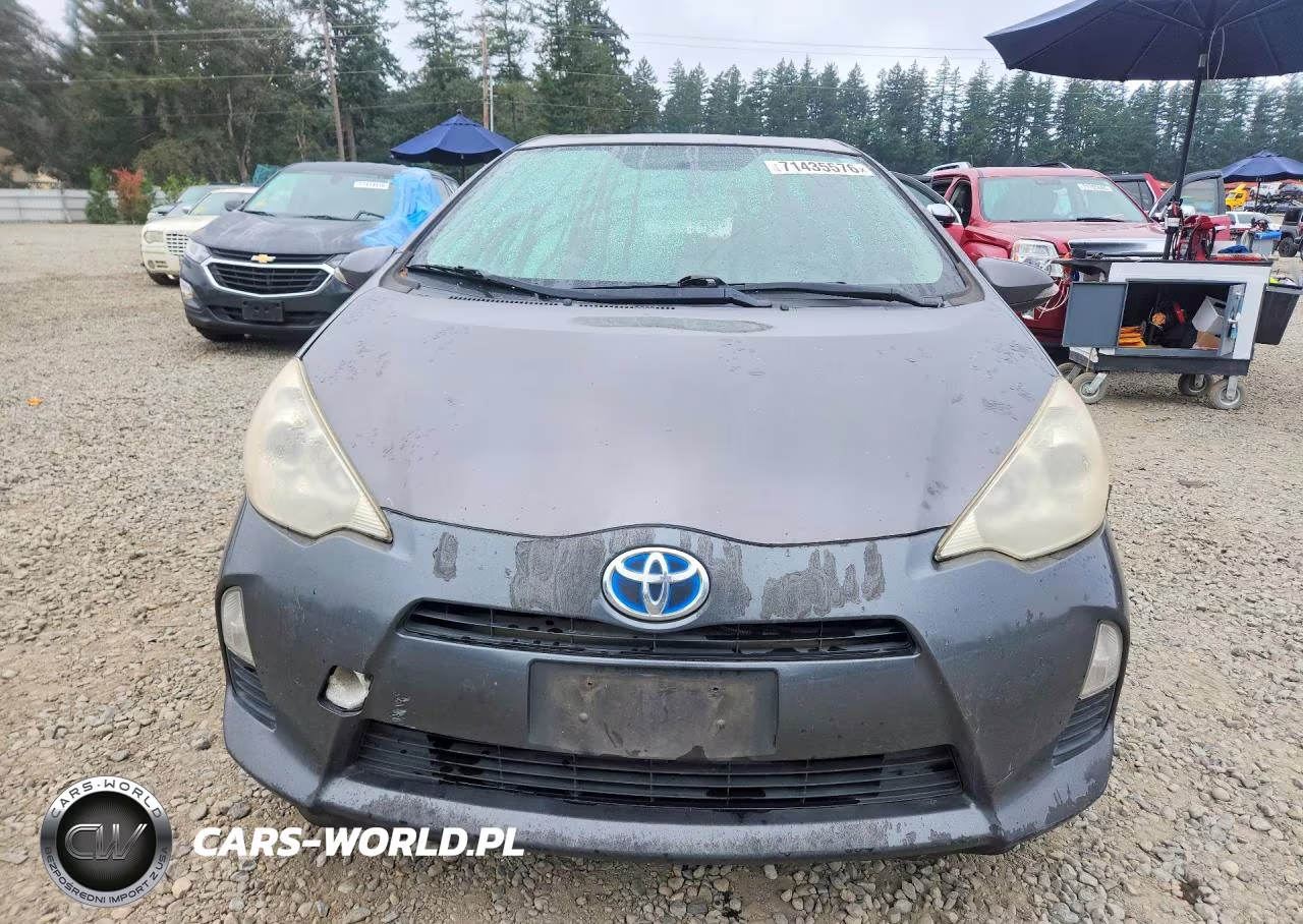 2012 Toyota Prius C One VIN:JTDKDTB30C1504598 - 5