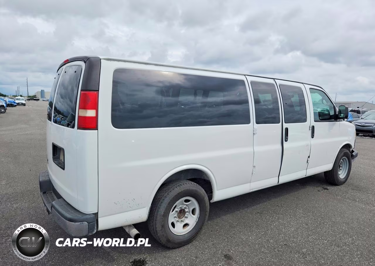 2015 Chevrolet Express G3500 Lt VIN:1GAZG1FG1F1115943 - 3