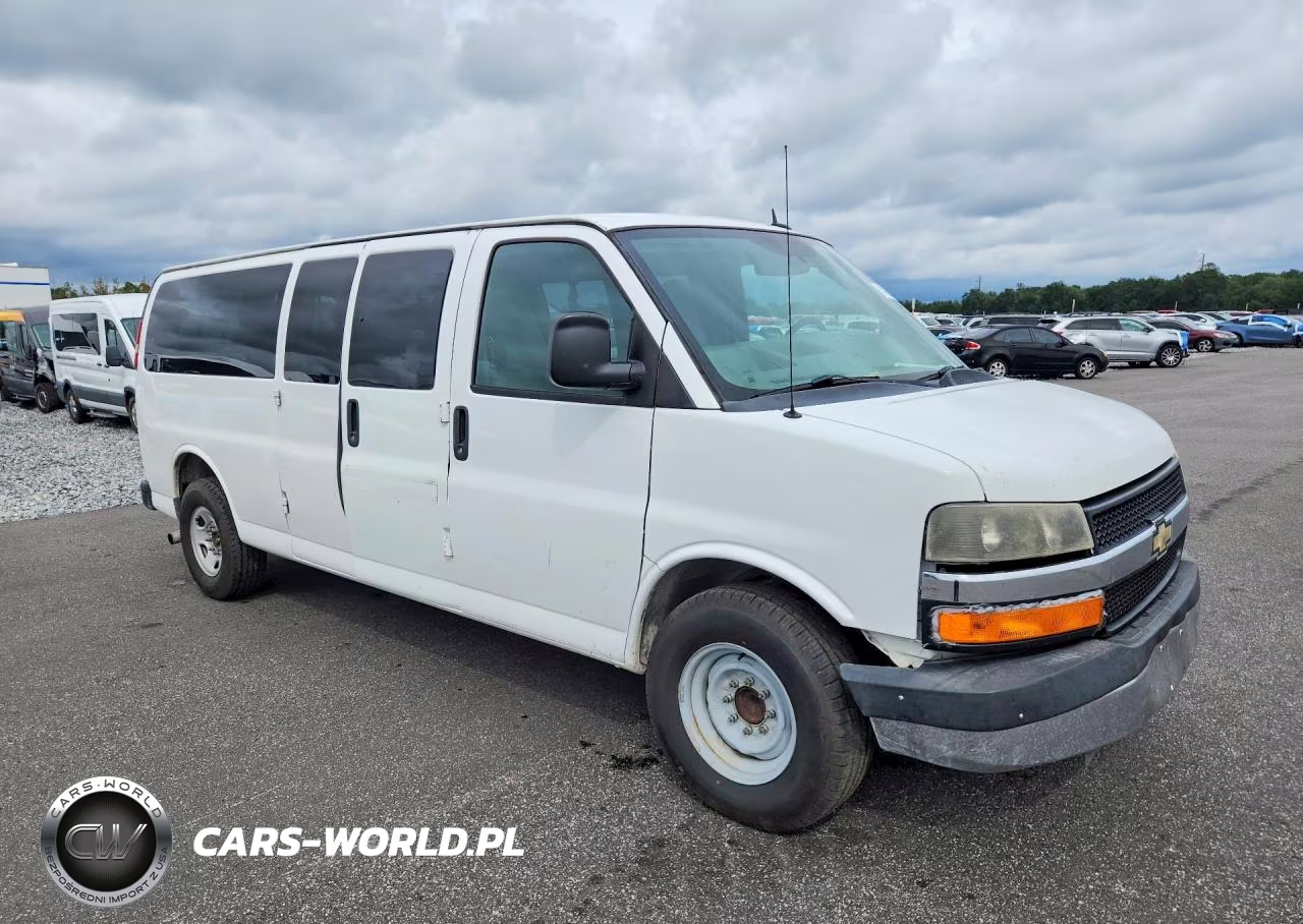 2015 Chevrolet Express G3500 Lt VIN:1GAZG1FG1F1115943 - 4