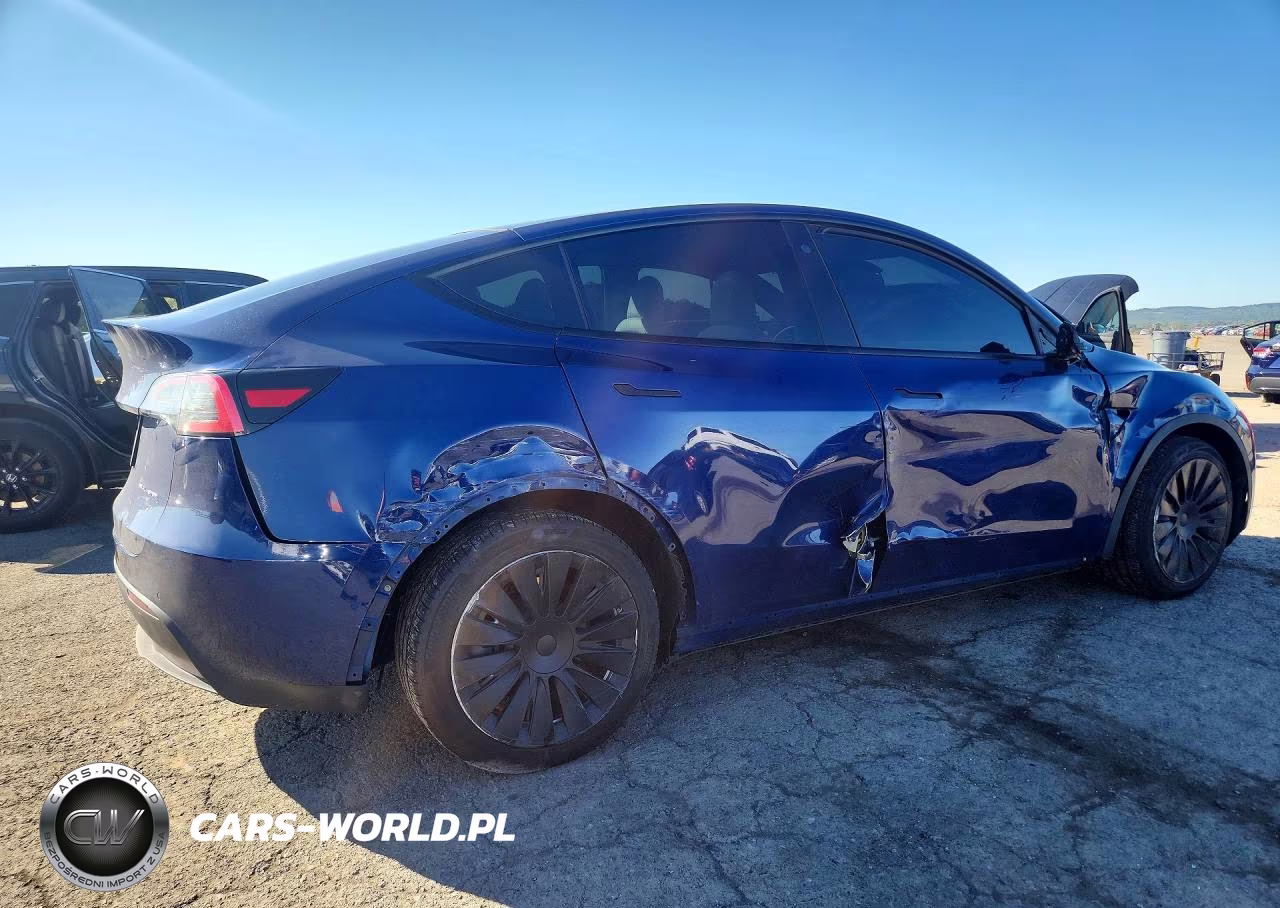 2021 Tesla Model Y VIN:5YJYGDEE5MF117798 - 3