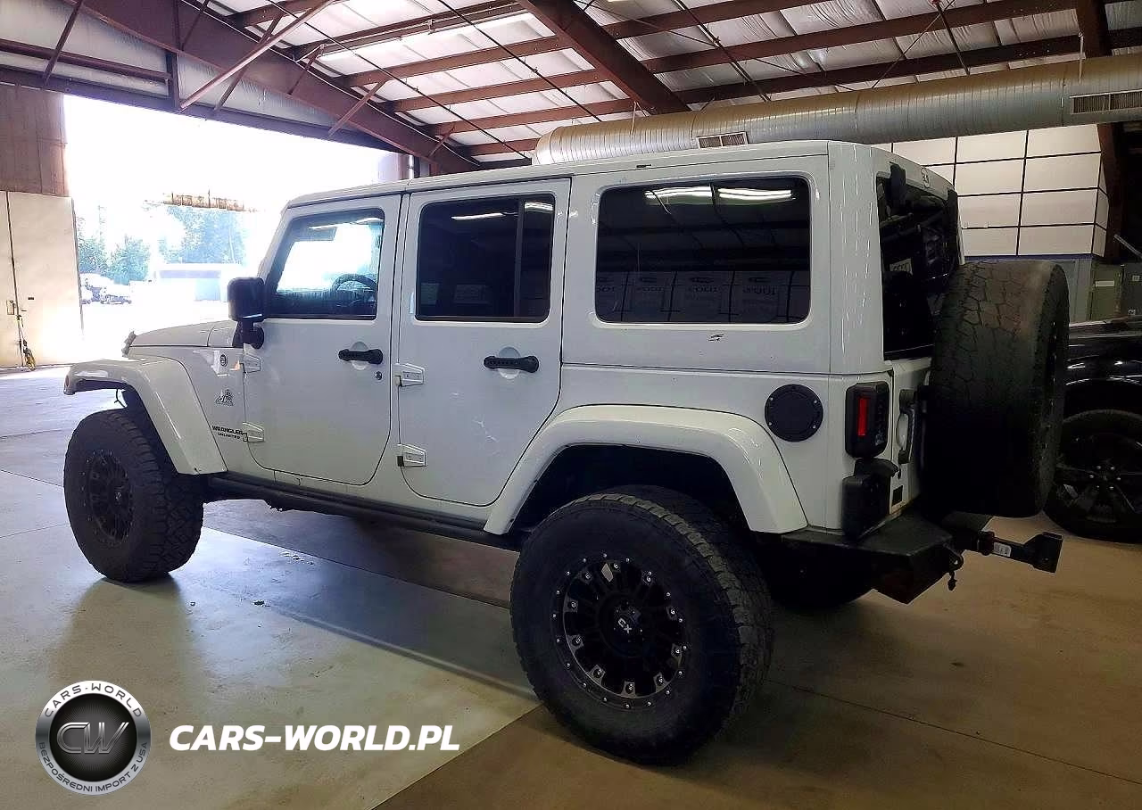 2015 Jeep Wrangler Unlimited Sahara VIN:1C4BJWEG4FL736963 - 2