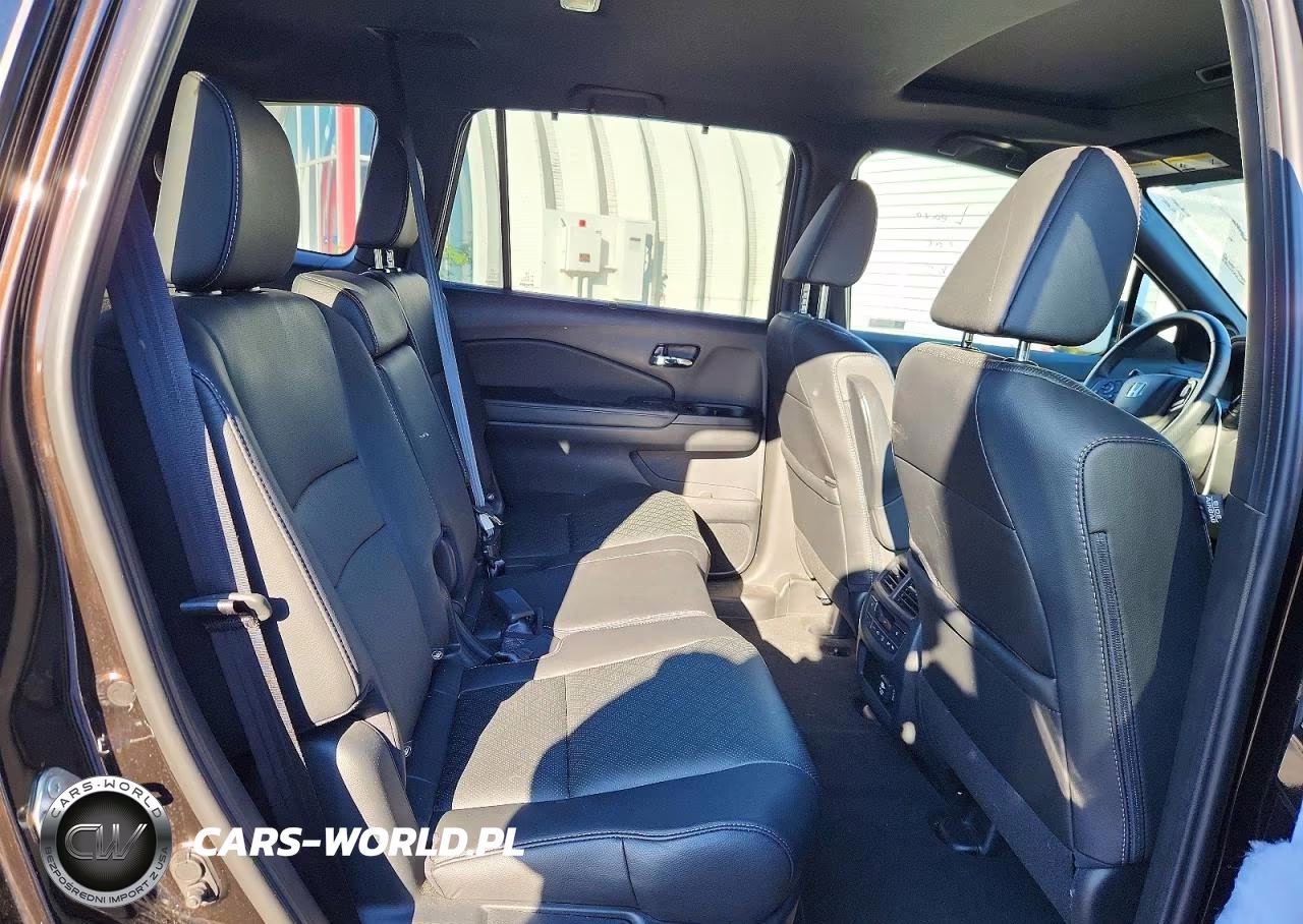 2020 Honda Passport Touring VIN:5FNYF8H98LB009604 - 11